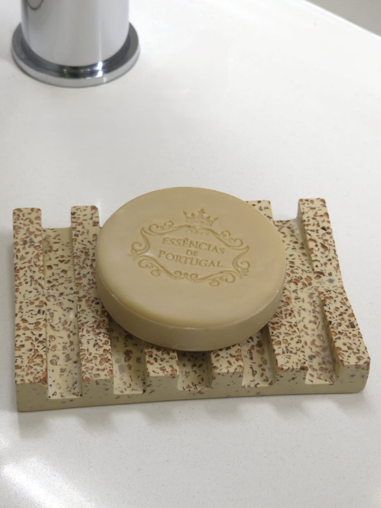 Saboneteira em Jesmonite Terrakotta