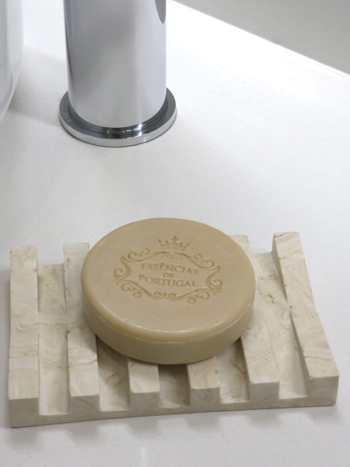 Saboneteira em Jesmonite Bege